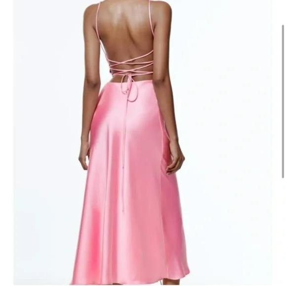 ZARA PINK SATIN EFFECT CUT OUT DRESS - VIRAL - Picture 3 of 6